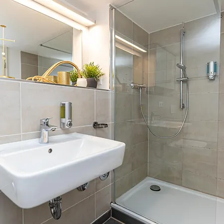Flair Berlin zentral und ruhig für Familien und Geschäftsreisende - VON RUEDEN Apartment GmbH Exterior foto